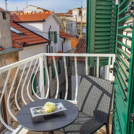 Allure Apartment